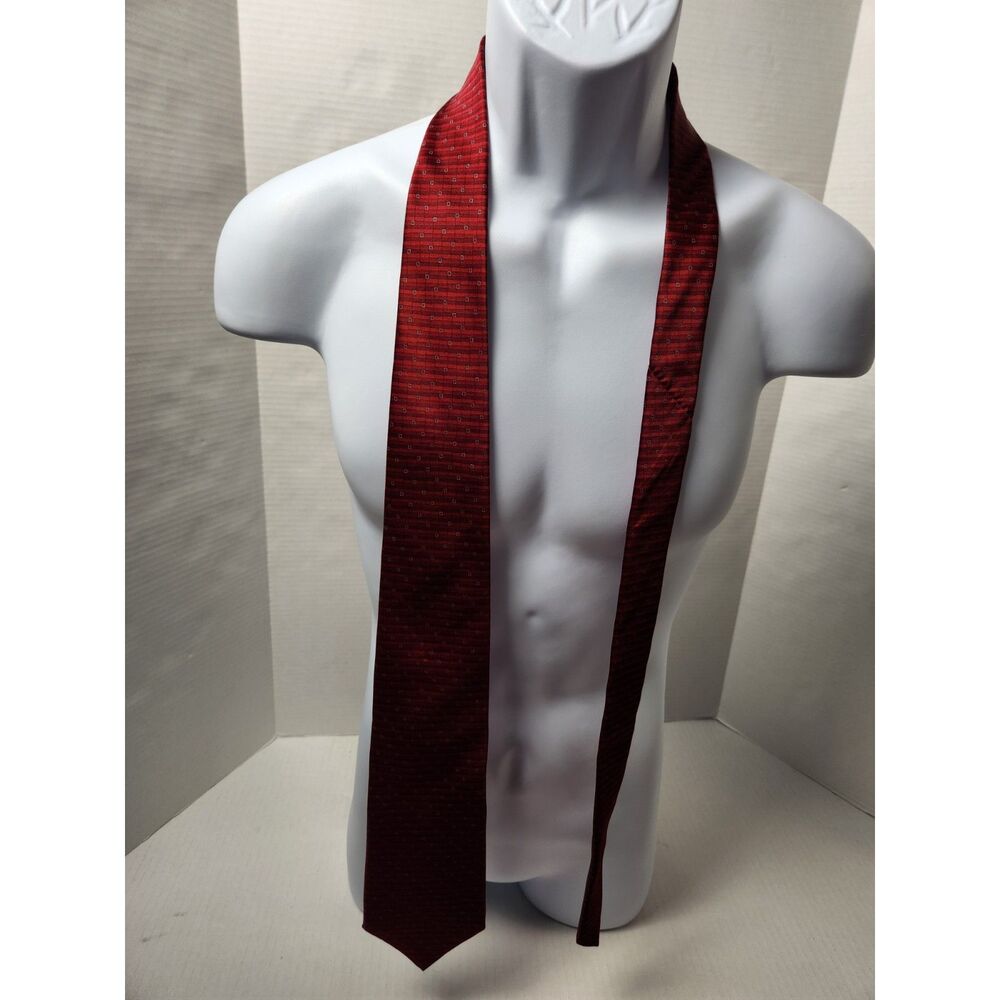Stafford Red 100% Silk Tie Geometric Pattern Men’s Necktie